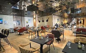 Ibis Paris Porte De Bercy