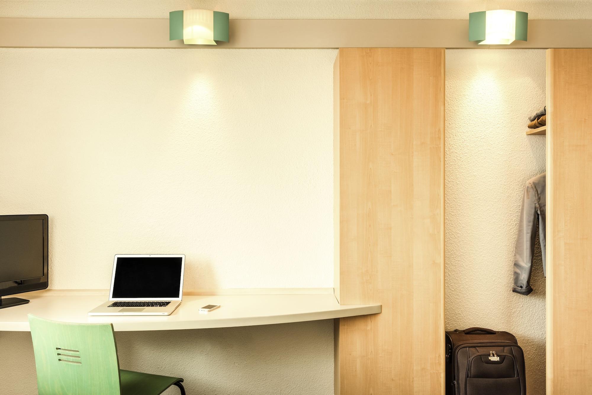 Ibis Paris Porte De Bercy Charenton-le-Pont Esterno foto