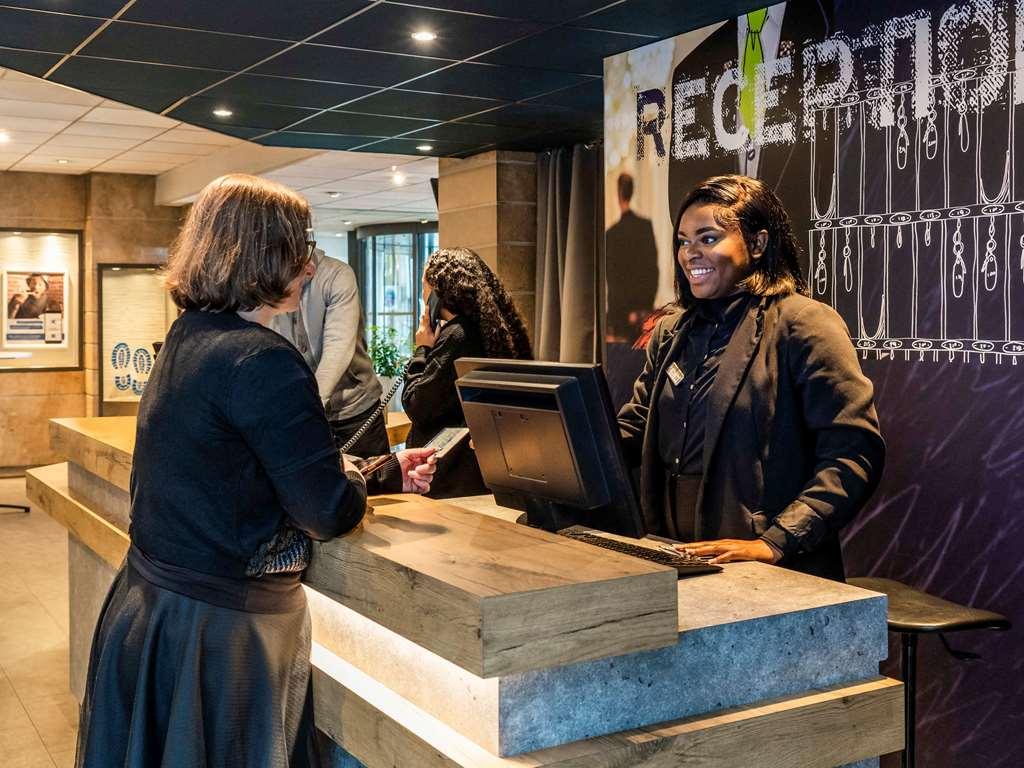 Ibis Paris Porte De Bercy Charenton-le-Pont Esterno foto