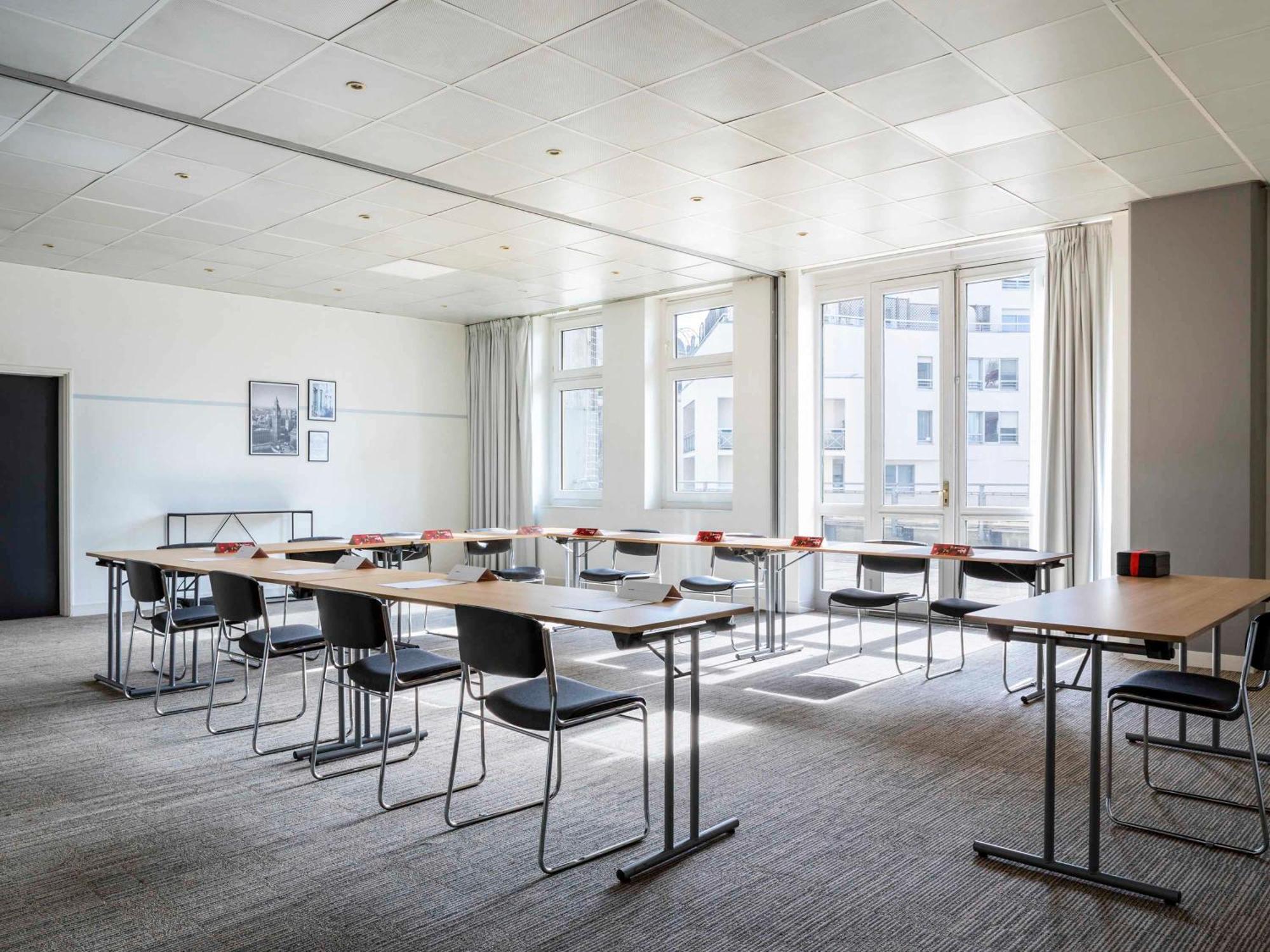 Ibis Paris Porte De Bercy Charenton-le-Pont Esterno foto