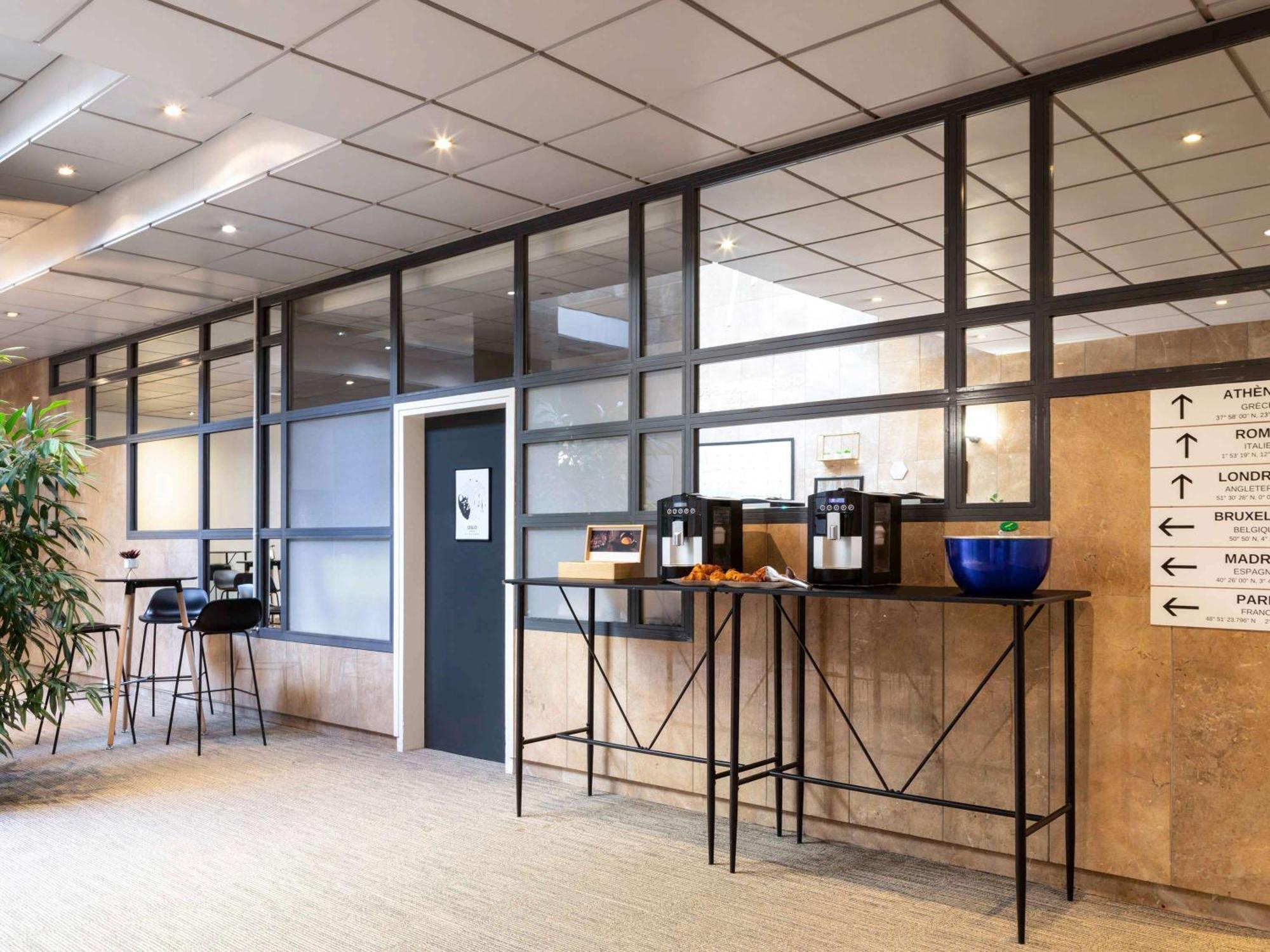 Ibis Paris Porte De Bercy Charenton-le-Pont Esterno foto