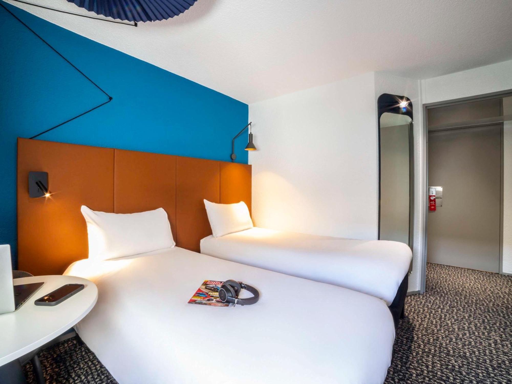 Ibis Paris Porte De Bercy Charenton-le-Pont Esterno foto