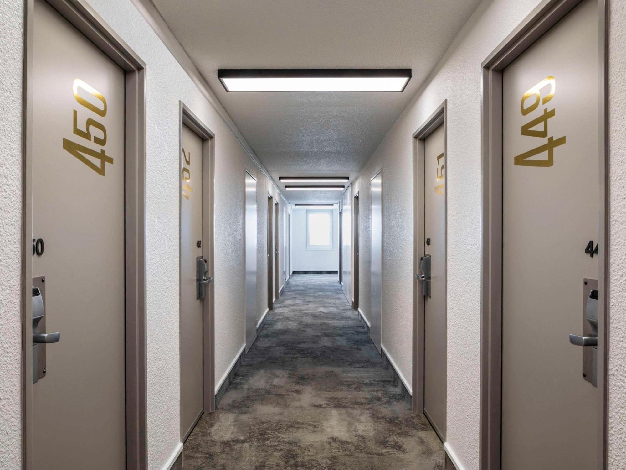 Ibis Paris Porte De Bercy Charenton-le-Pont Esterno foto