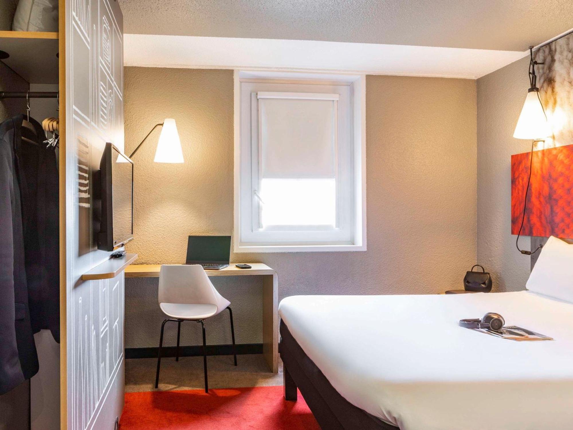 Ibis Paris Porte De Bercy Charenton-le-Pont Esterno foto