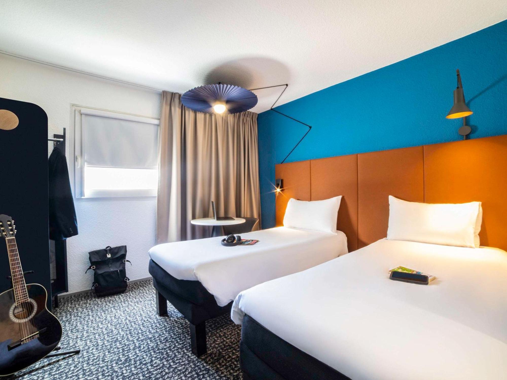 Ibis Paris Porte De Bercy Charenton-le-Pont Esterno foto