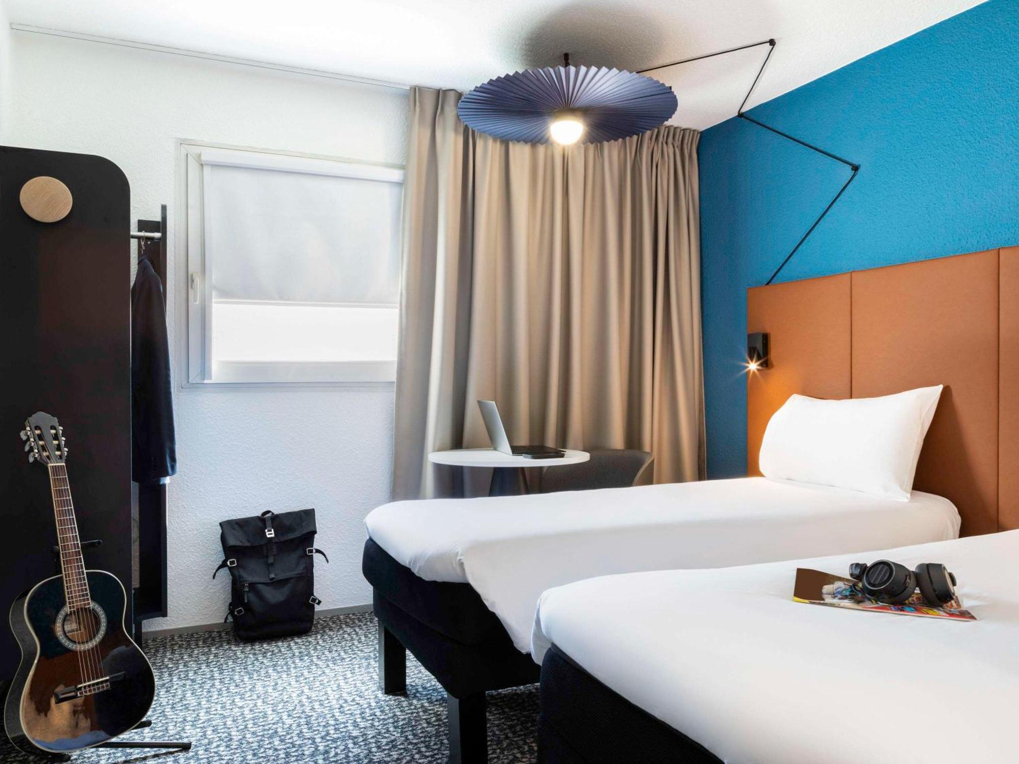 Ibis Paris Porte De Bercy Charenton-le-Pont Esterno foto